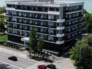 Panoramic Mamaia Hotel