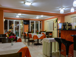 Pantheon Hotel, Zante