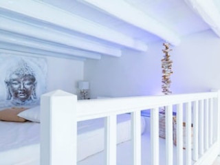 PANTHEON LUXURY GOLD APARTMENT