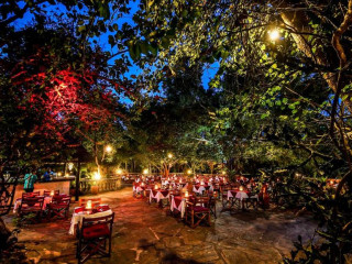 PAPILLON LAGOON REEF