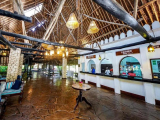 Papillon Lagoon Reef Hotel