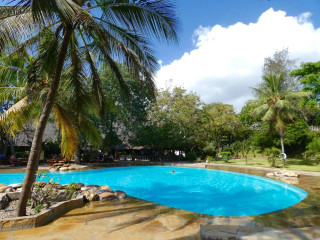 Papillon Lagoon Reef Hotel