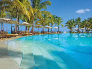 Paradis Beachcomber Golf Resort & Spa