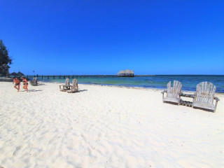Paradise Beach Resort & Spa