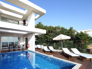 Paradise Cove Beach Villas