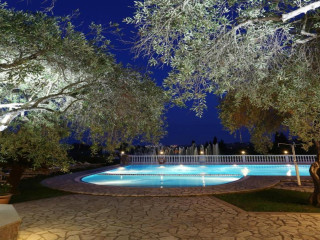 Paradise Hotel - Corfu