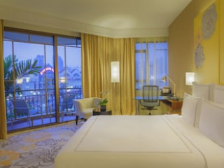 PARADOX SINGAPORE MERCHANT COURT AT CLARKE QUAY