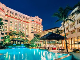 PARADOX SINGAPORE MERCHANT COURT AT CLARKE QUAY