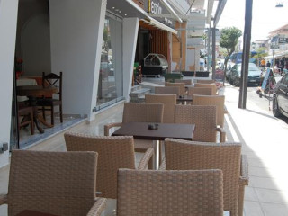 Paralia Beach Boutique Hotel