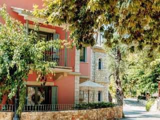Pargamondo Country Living