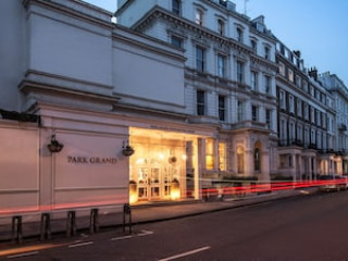 PARK GRAND PADDINGTON COURT