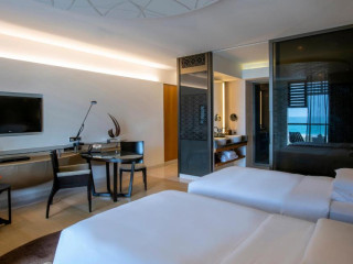 Park Hyatt Abu Dhabi Hotel & Villas