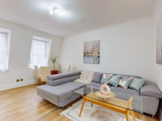 PARK LANE APARTMENTS - CLARGES STREET