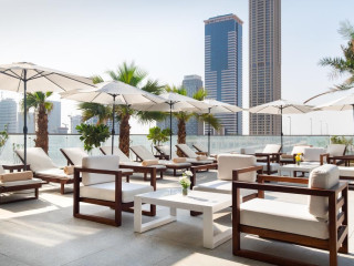PARK REGIS BUSINESS BAY