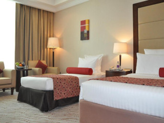 Park Regis Kris Kin Hotel