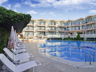 PARK SIDE HOTEL
