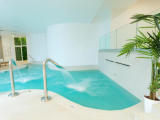 Parque Nereida Suites Hotel