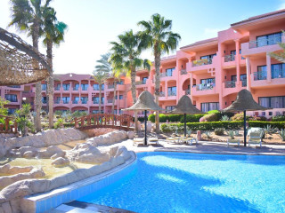 Parrotel Aqua Park Resort