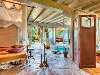 Pavezzo Country Retreat