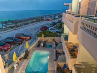 Pearl Beach Apartments