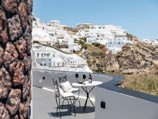 Pearl of Caldera Oia