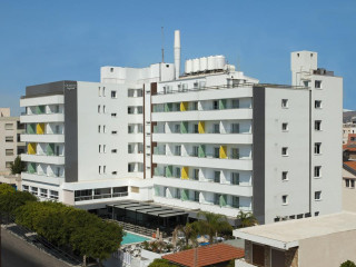 PEFKOS CITY HOTEL