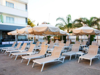 Pefkos Hotel