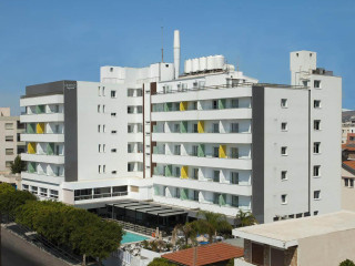 PEFKOS HOTEL