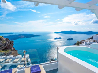 Pegasus Suites & Spa