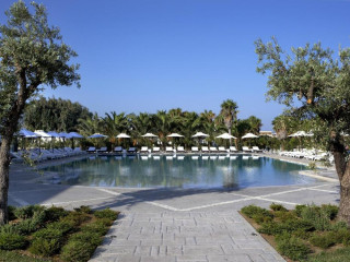 Pelagos Suites Hotel & Spa