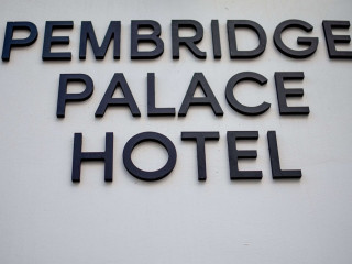 Pembridge Palace Hotel