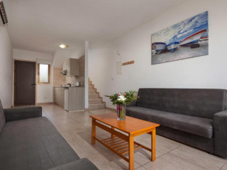 Penelope Beach Hotel Apts