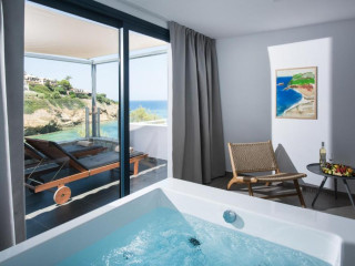 Peninsula Resort & Spa