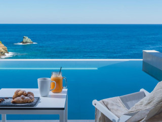PENINSULA RESORT & SPA