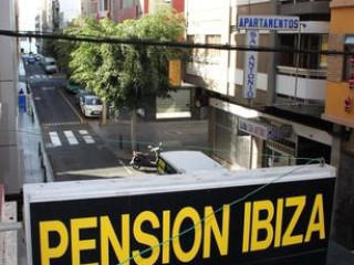 Pensión Sea of Clouds