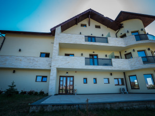 PENSIUNEA PALACE