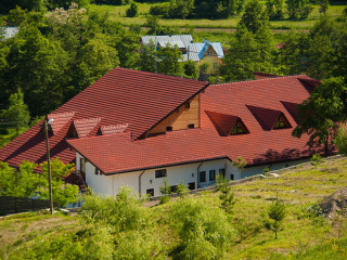 PENSIUNEA POIANA VERDE