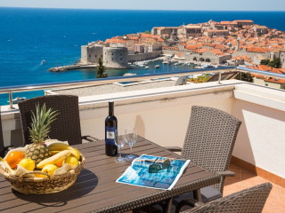 Penthouse the Best Old Town View