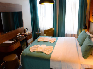 Pera Luna Hotel (ex Retropera Hotel)