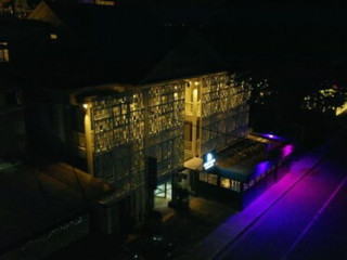 Pereybere Hotel and Apartments