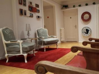 Petit Hotel