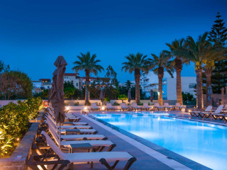 PETOUSIS HOTEL& SUITES