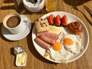 Petrosana Hotel Apartments