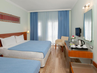 PETUNYA BEACH RESORT