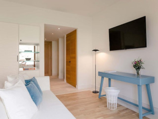 Phāea Blue - Small Luxury Hotels Of The World