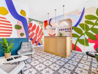 PHILBEACH GARDENS ROOMS