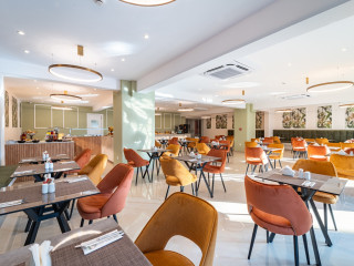 Philia Center Suites