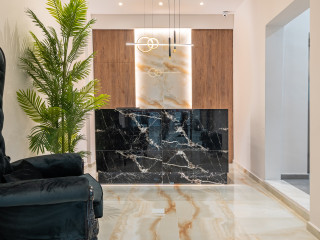 PHILIA CENTER SUITES 