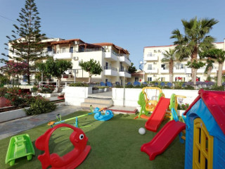 Philoxenia Hotel and Apartments