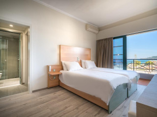 THE WESTIN DUBAI MINA SEYAHI BEACH RESORT & MARINA
